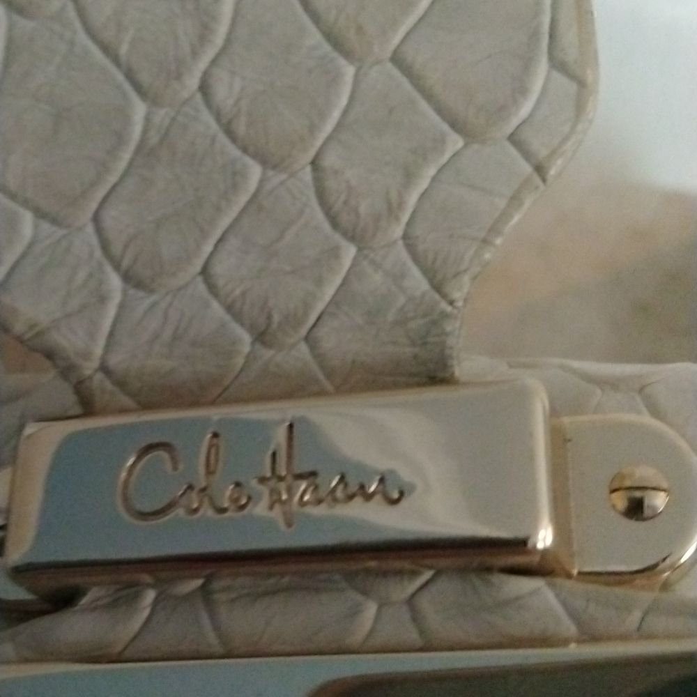 Cole Haan - Picture 3 of 9